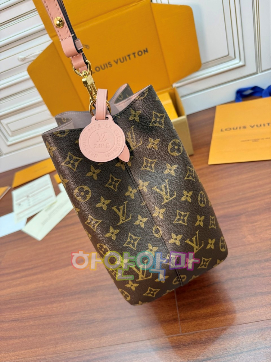 하얀악마 루이 네오노에 (14).jpg