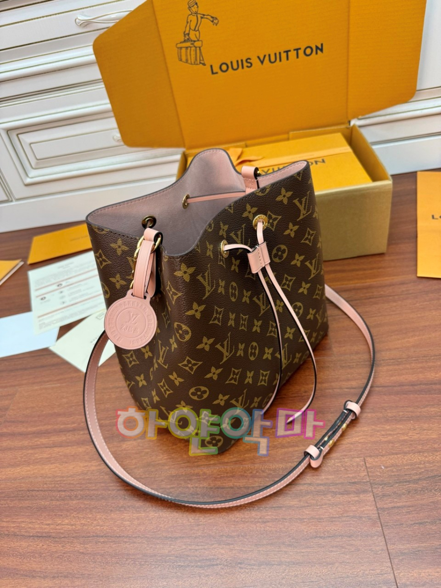 하얀악마 루이 네오노에 (17).jpg