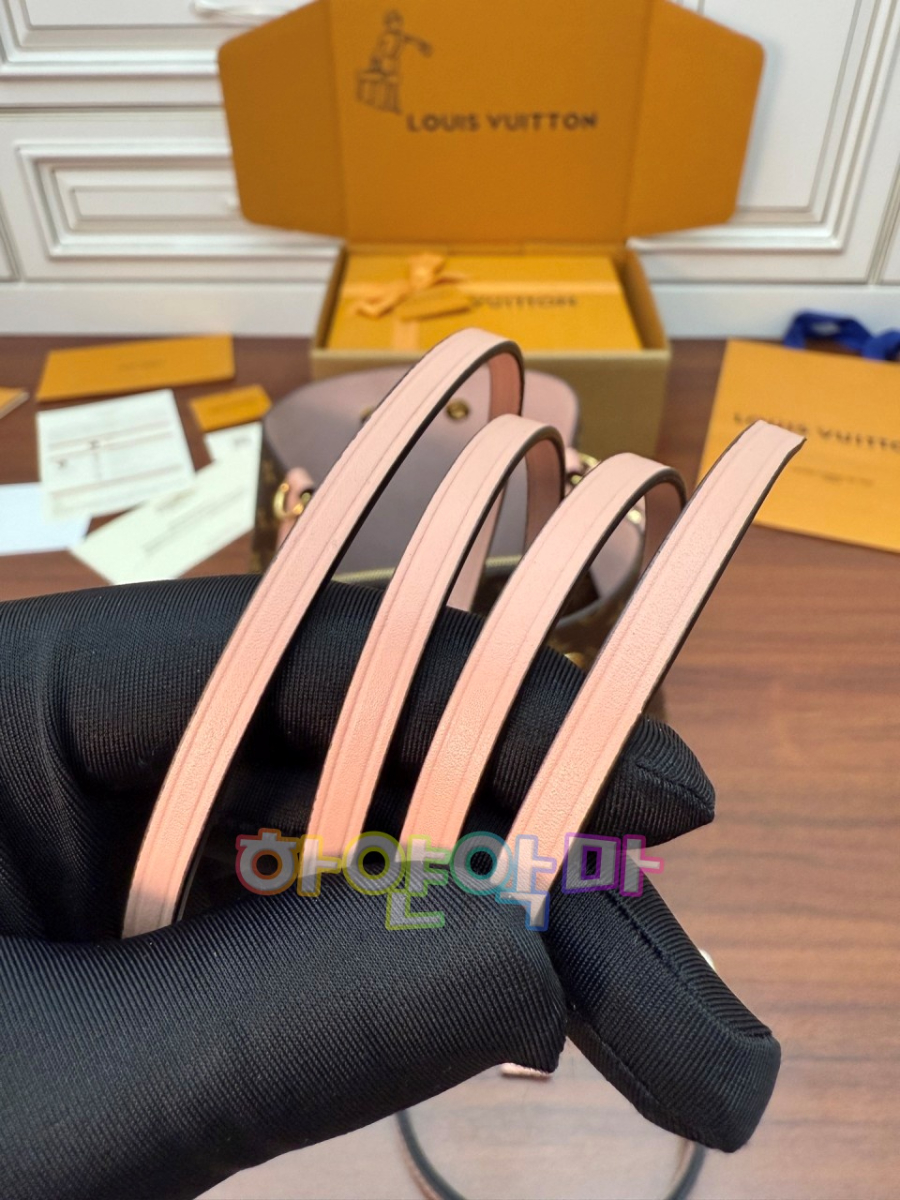 하얀악마 루이 네오노에 (18).jpg