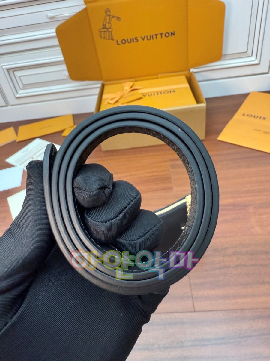 하얀악마 루이 포쉐트 (17).jpg