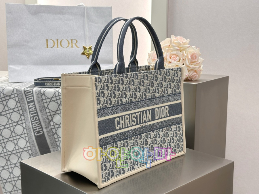 하얀악마 디올 북토트 (4).jpg