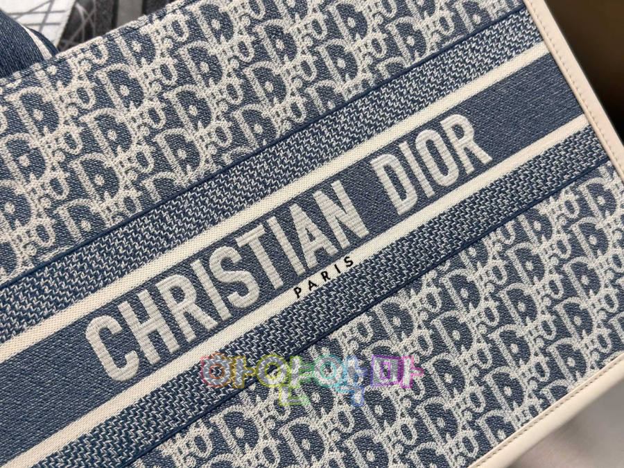 하얀악마 디올 북토트 (8).jpg