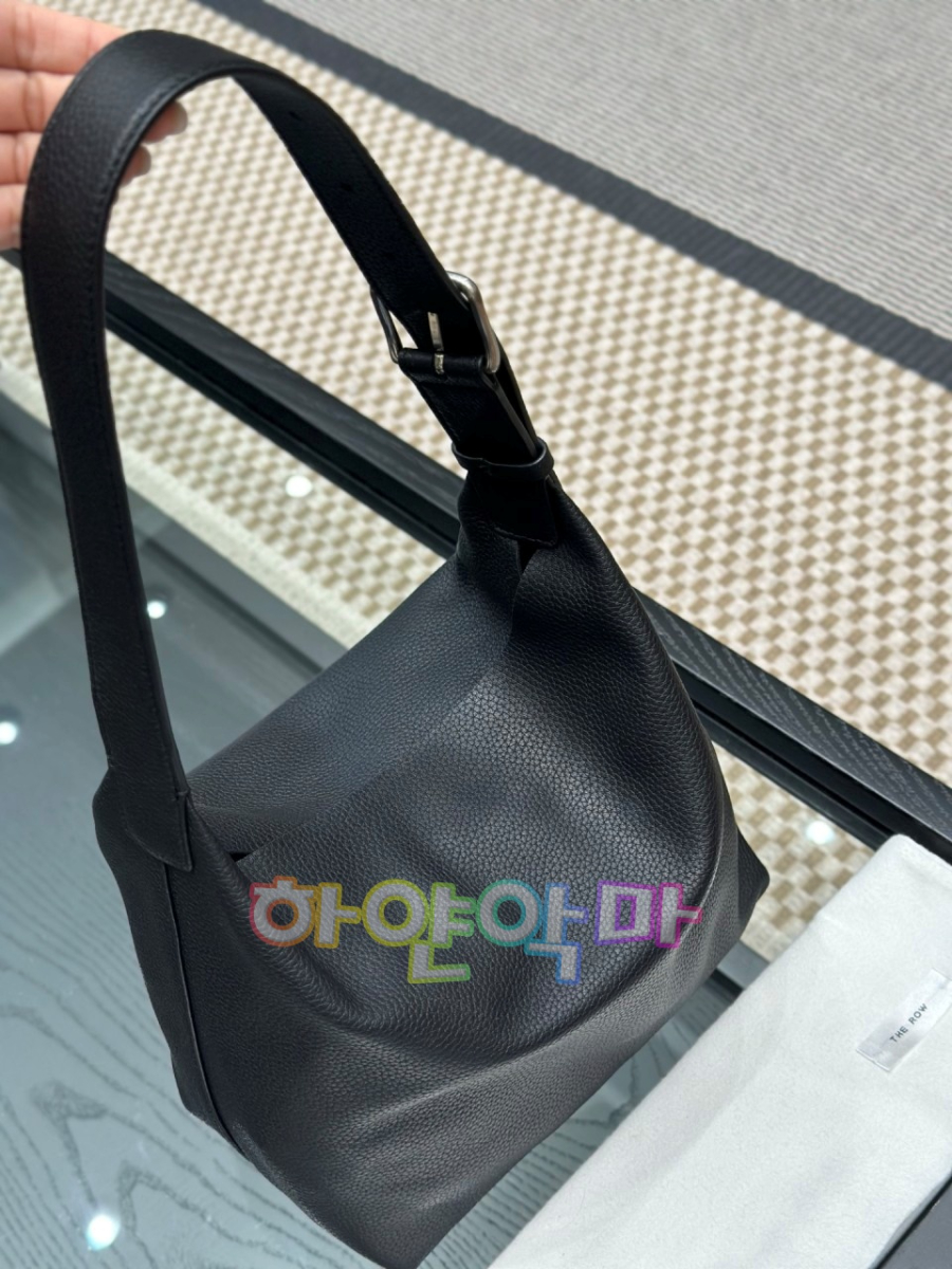 하얀악마 더로우 이사백 (2).jpg