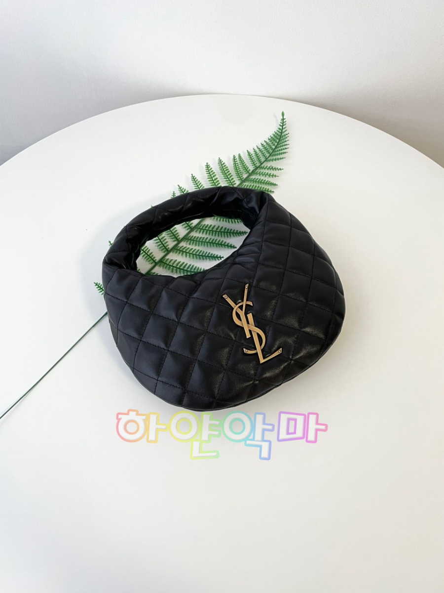 하얀악마 생로랑 이카리노 (10).jpg