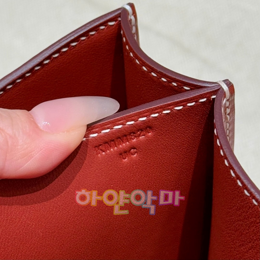 하얀악마 에르 콘스탄스 (9).jpg