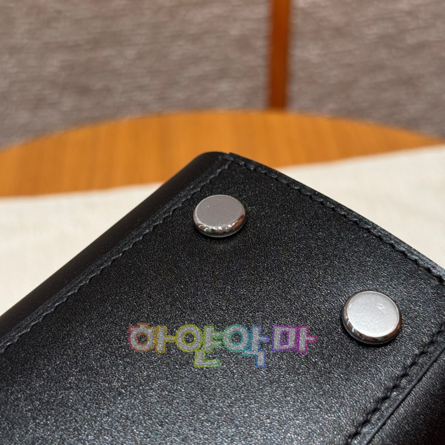 하얀악마 에르 타블리 (7).jpg