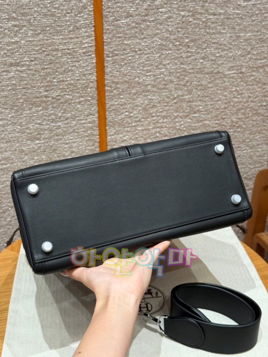 하얀악마 에르 라키스 (4).jpg