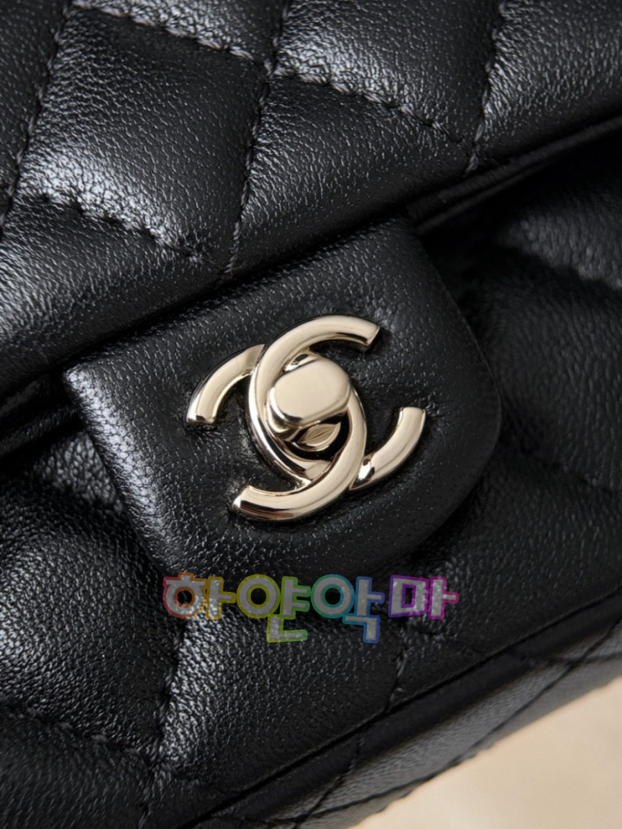 하얀악마 샤넬 가방 (9).jpg