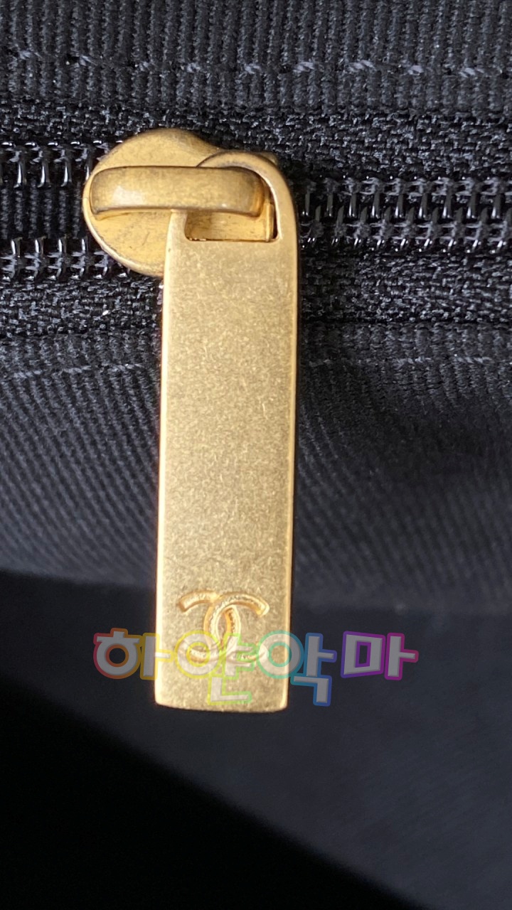 하얀악마 샤넬 볼링백 (21).jpg