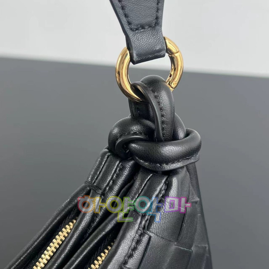 하얀악마 보테가 제멜리 (7).jpg