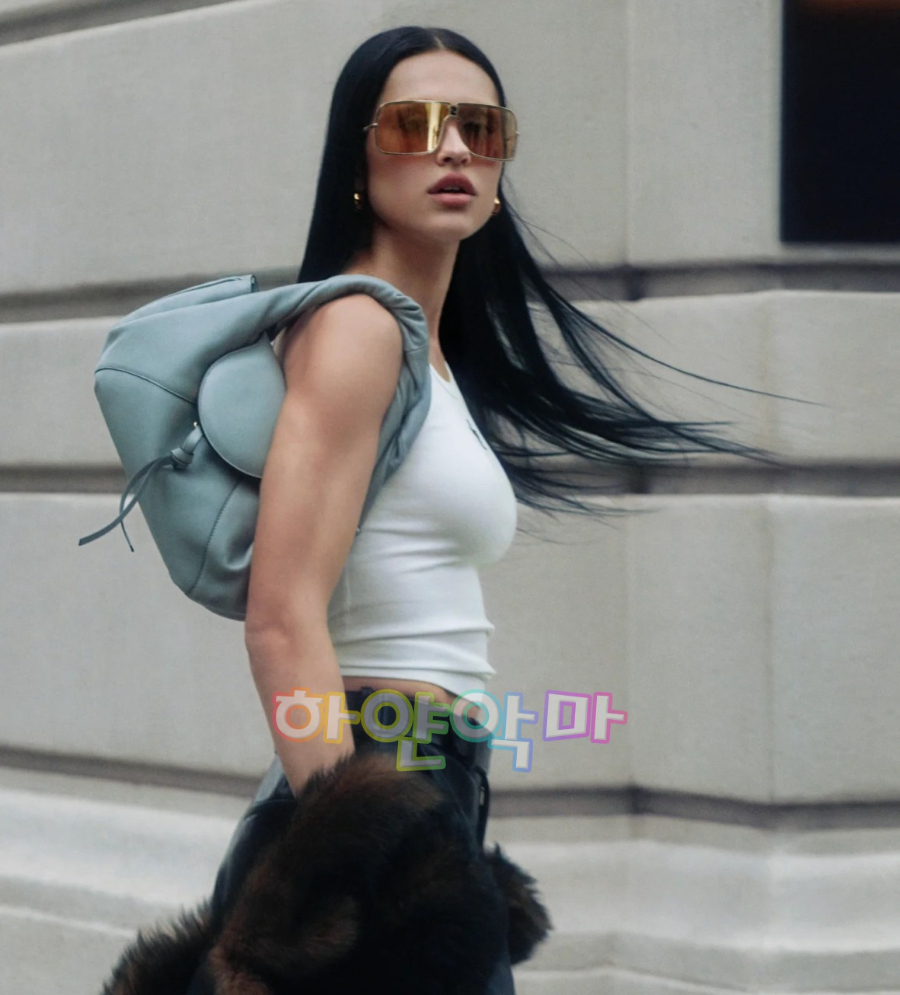 하얀악마 펜디 스파이 (1).jpg