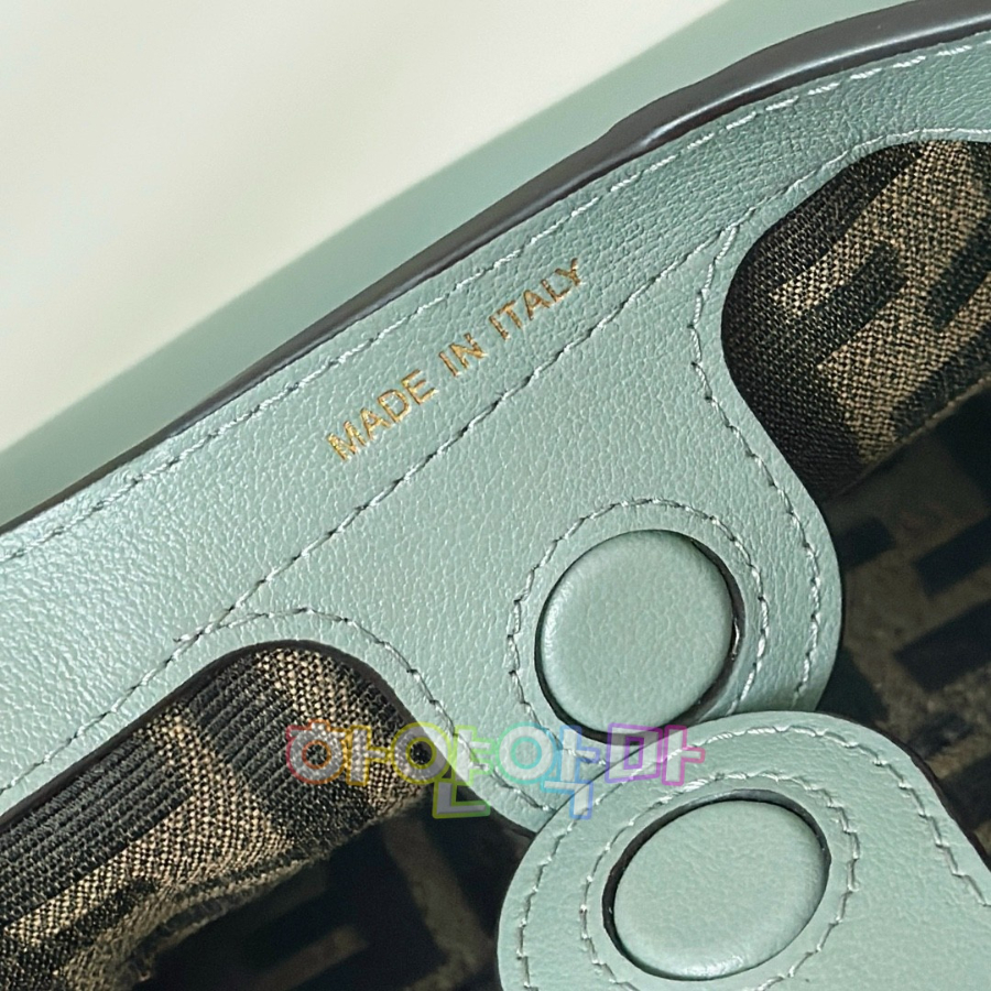 하얀악마 펜디 스파이 (9).jpg