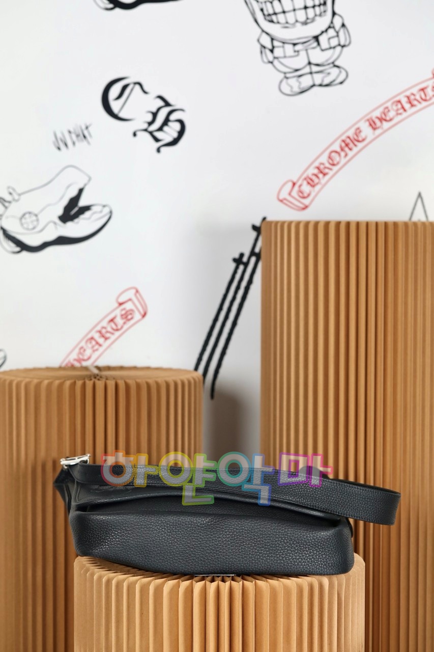 하얀악마 크롬하츠 크로스백 (8).jpg