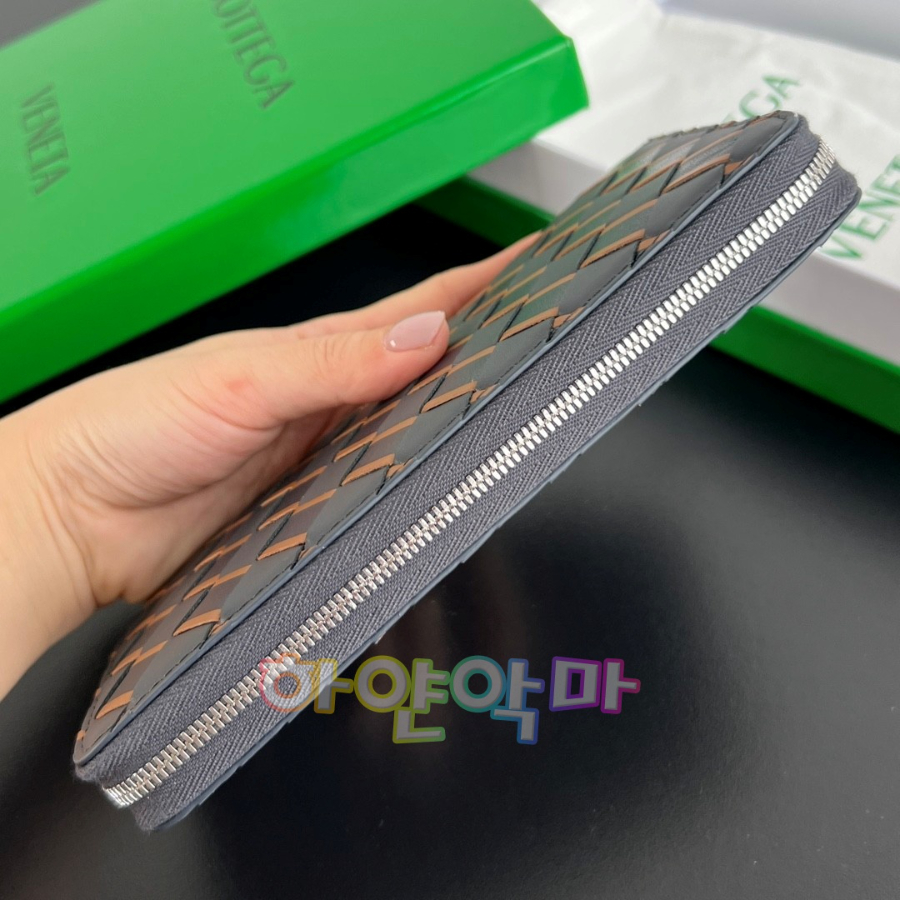  하얀악마 보테가 지갑 (2).jpg