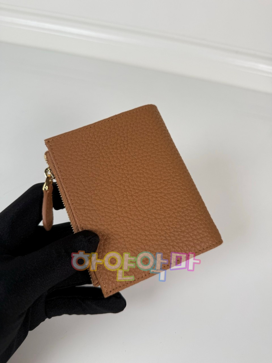 하얀악마 프라다 지갑 (6).jpg