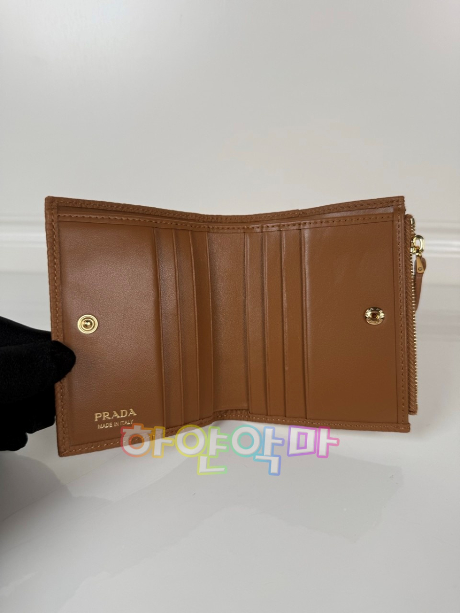 하얀악마 프라다 지갑 (7).jpg