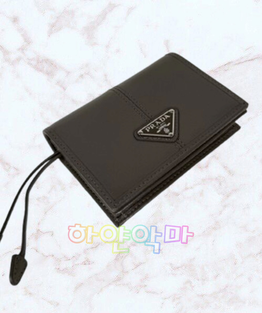 하얀악마 프라다 지갑 (10).JPG