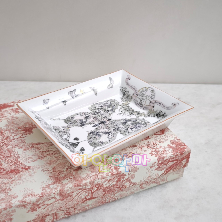 하얀악마 디올 접시 (2).jpg