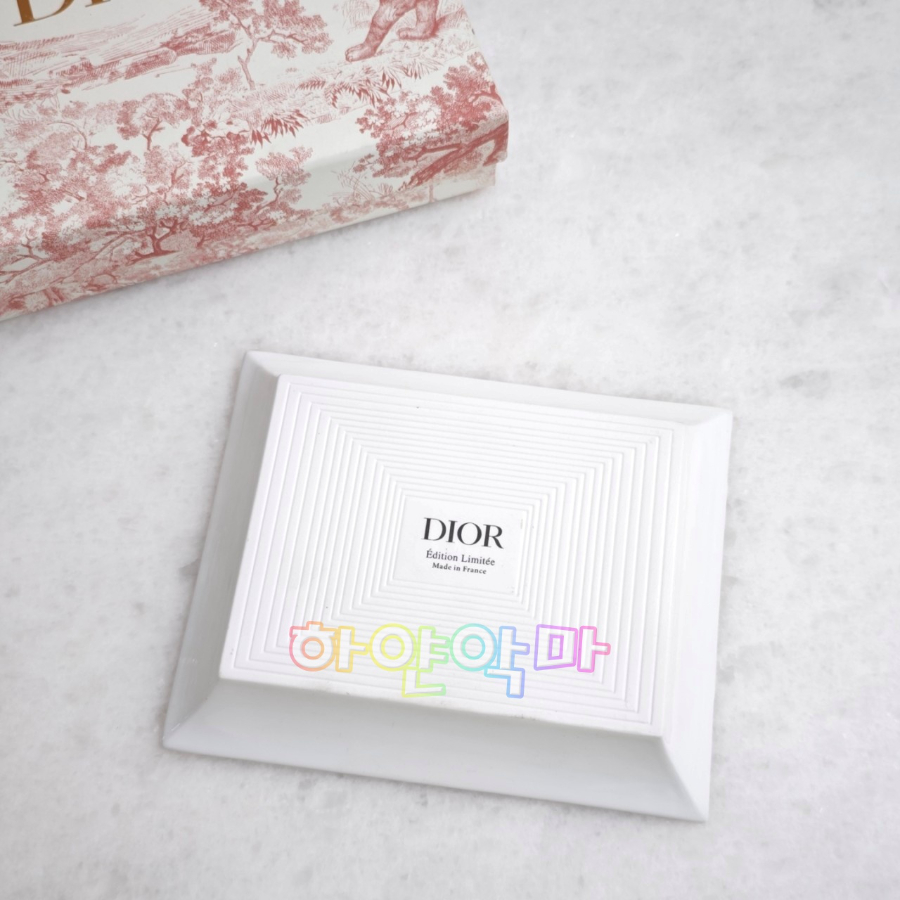 하얀악마 디올 접시 (9).jpg