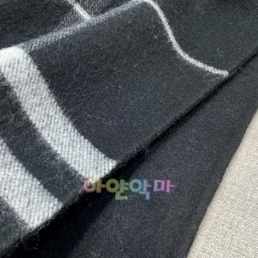 하얀악마 버버리 케이프 (9).jpg