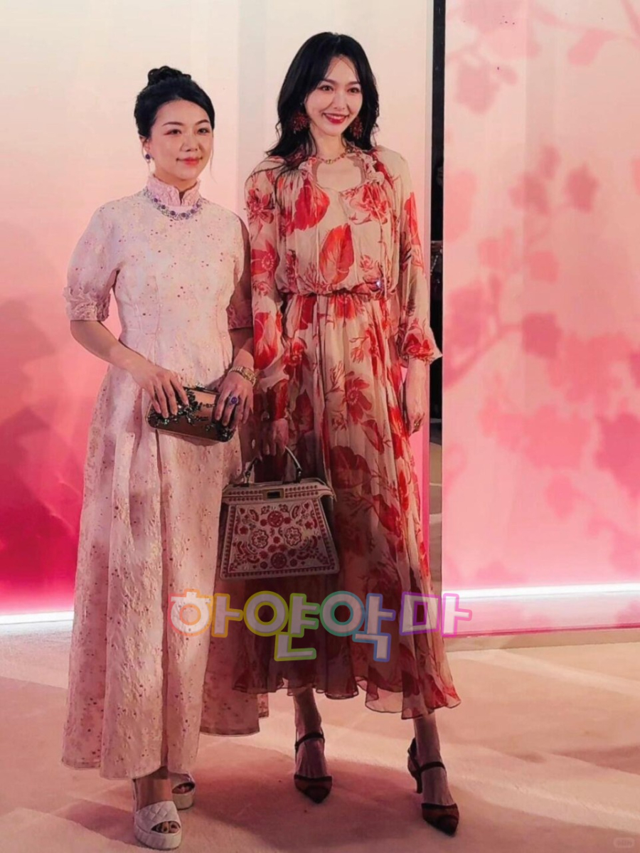 하얀악마 펜디 원피스 (2).jpg