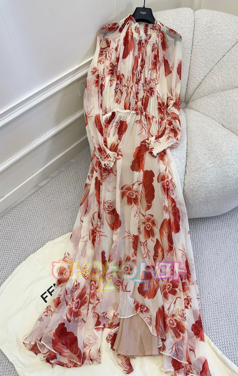 하얀악마 펜디 원피스 (13).jpg