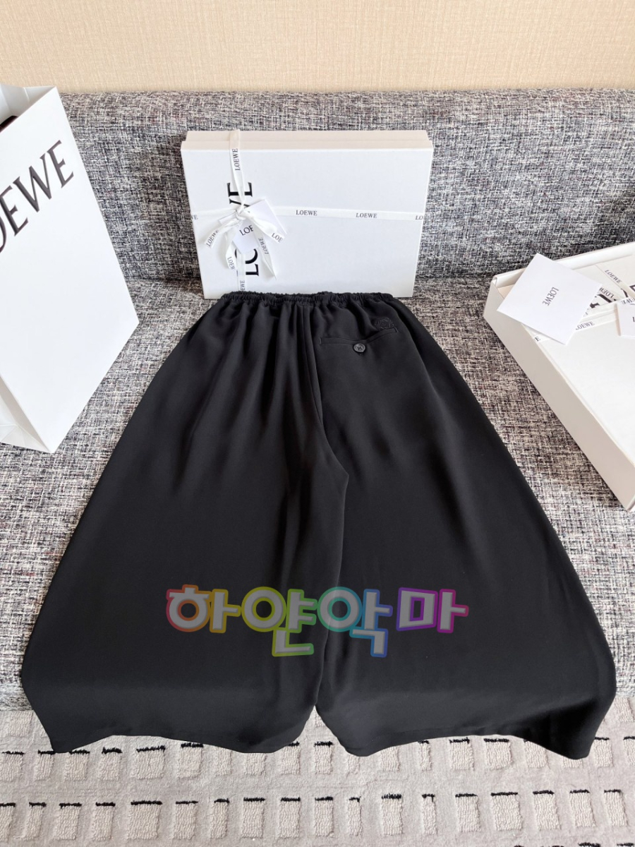 하얀악마 로에베 바지 (20).jpg