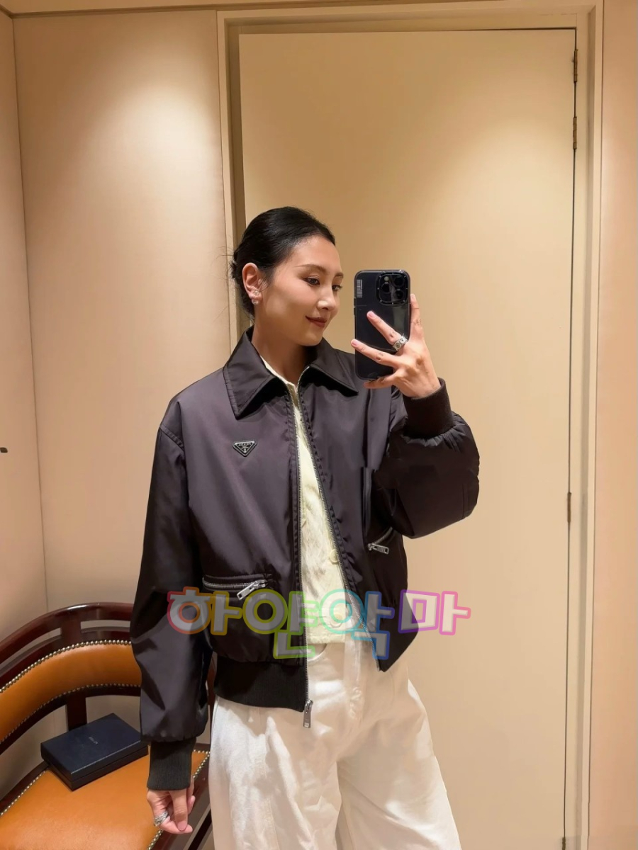 하얀악마 프라다 자켓 (1).jpg