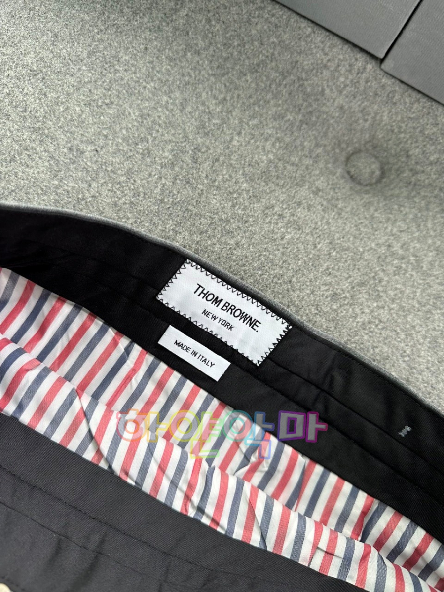 하얀악마 톰브라운 치마 (19).jpg