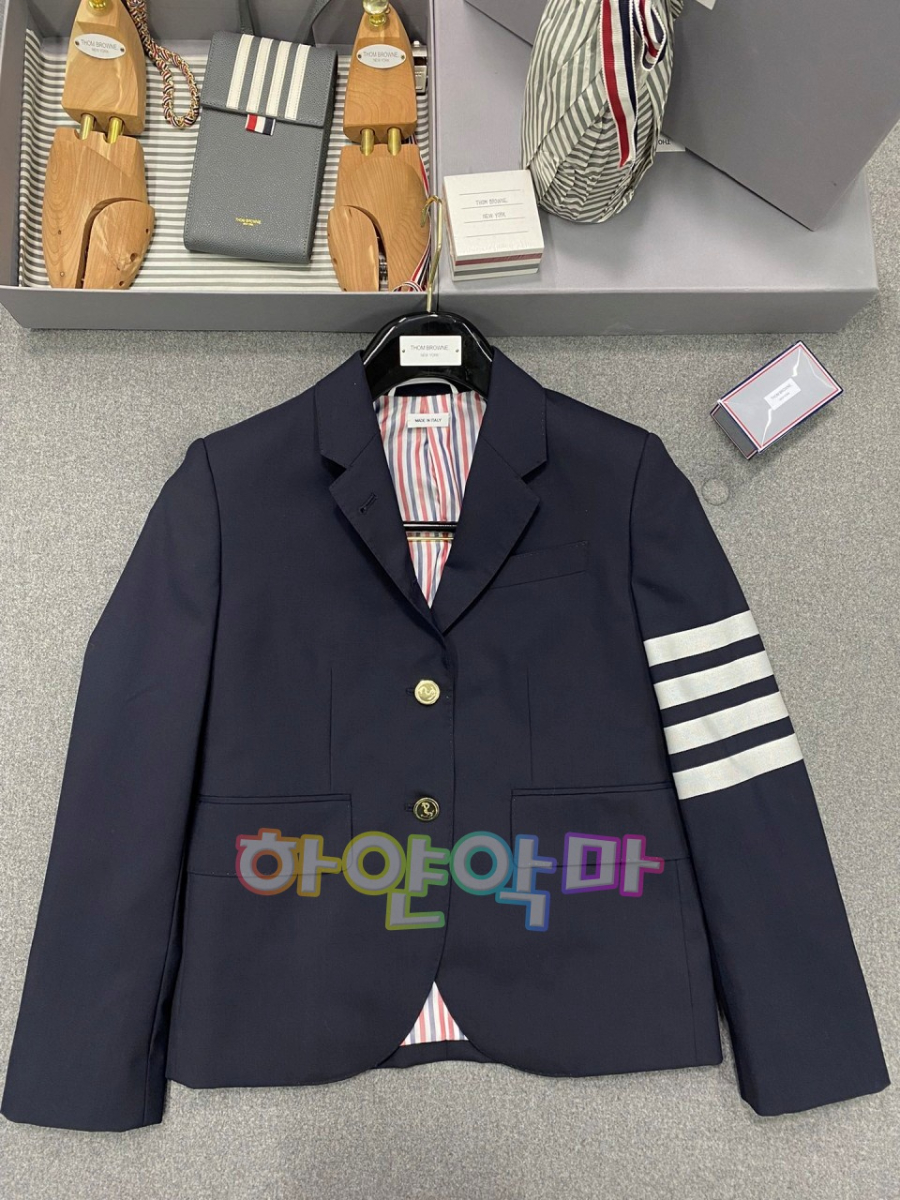 하얀악마 톰브라운 자켓 (5).jpg