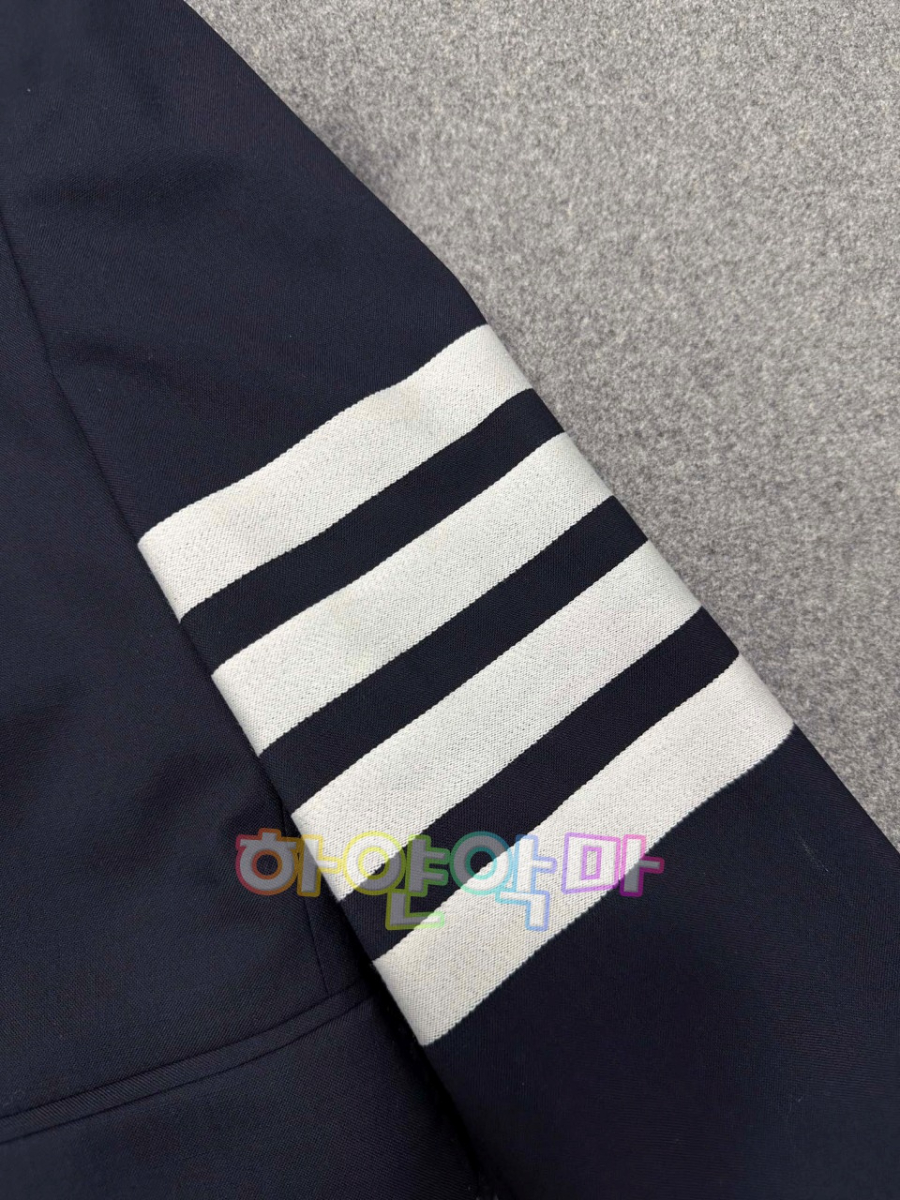 하얀악마 톰브라운 자켓 (16).jpg