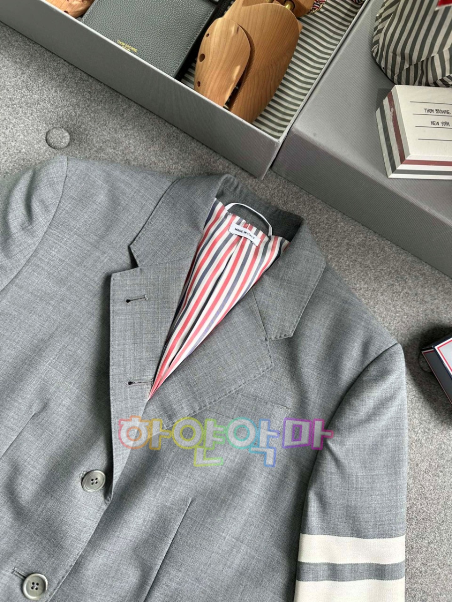 하얀악마 톰브라운 자켓 (6).jpg