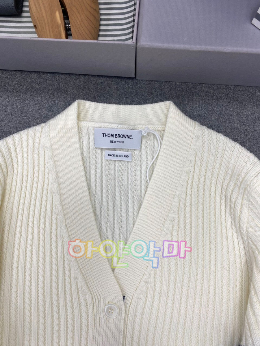 하얀악마 톰브라운 가디건 (10).jpg