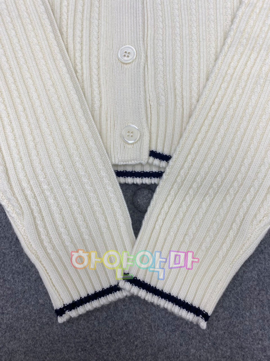 하얀악마 톰브라운 가디건 (12).jpg