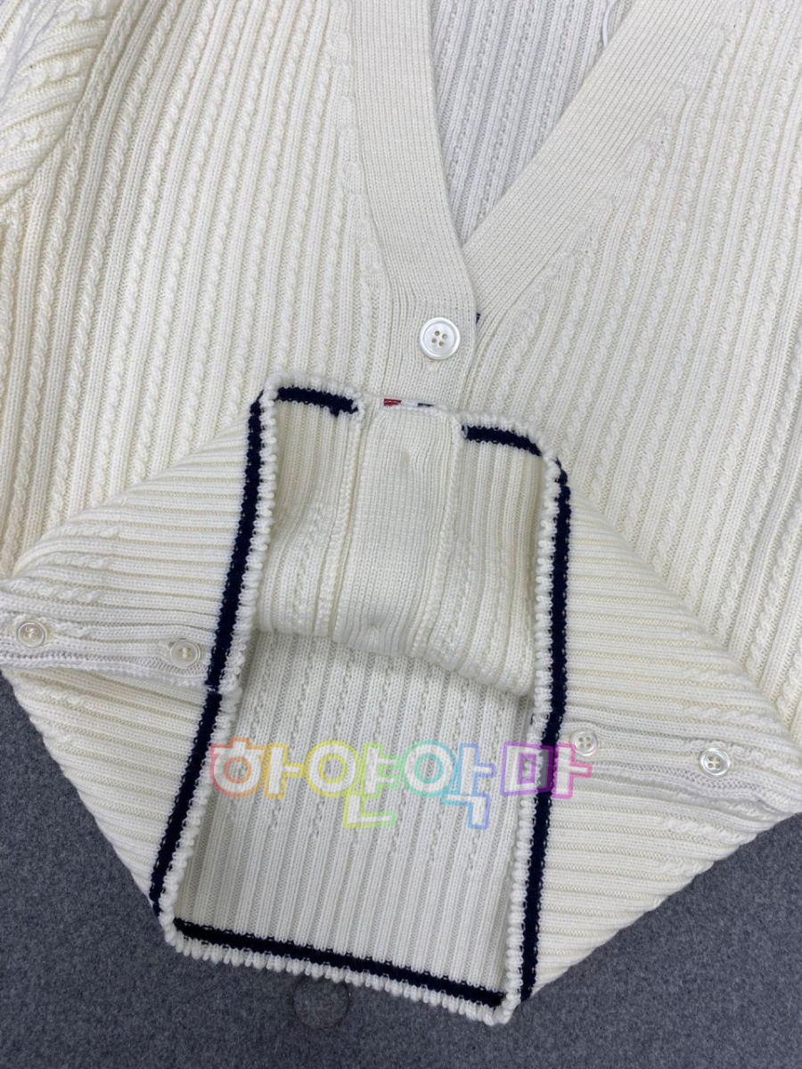 하얀악마 톰브라운 가디건 (19).jpg
