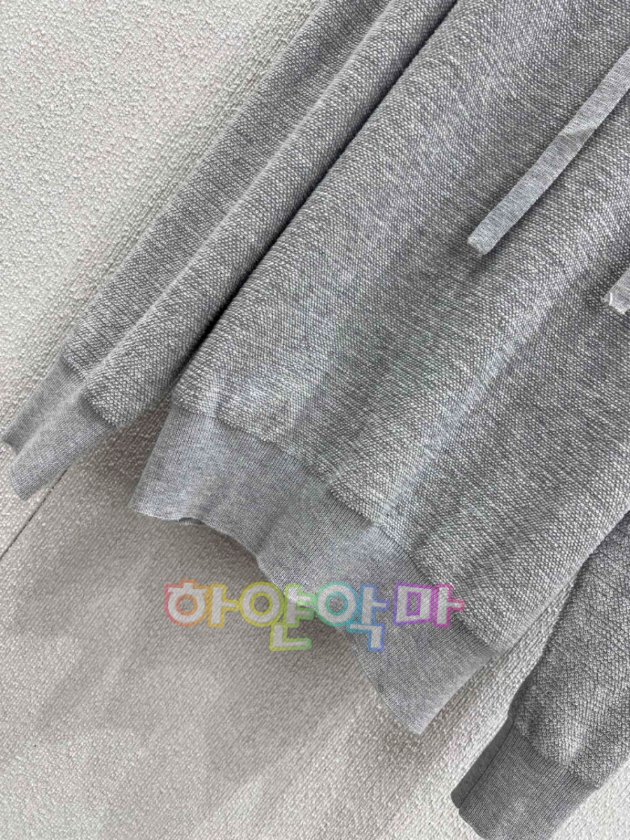 하얀악마 로에베 니트 (11).jpg