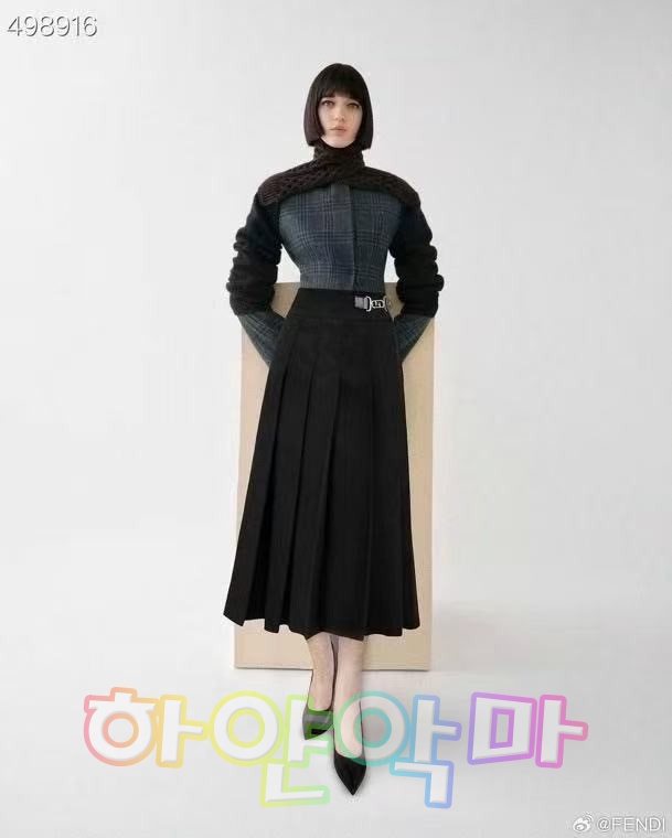 하얀악마 펜디 치마 (1).jpg