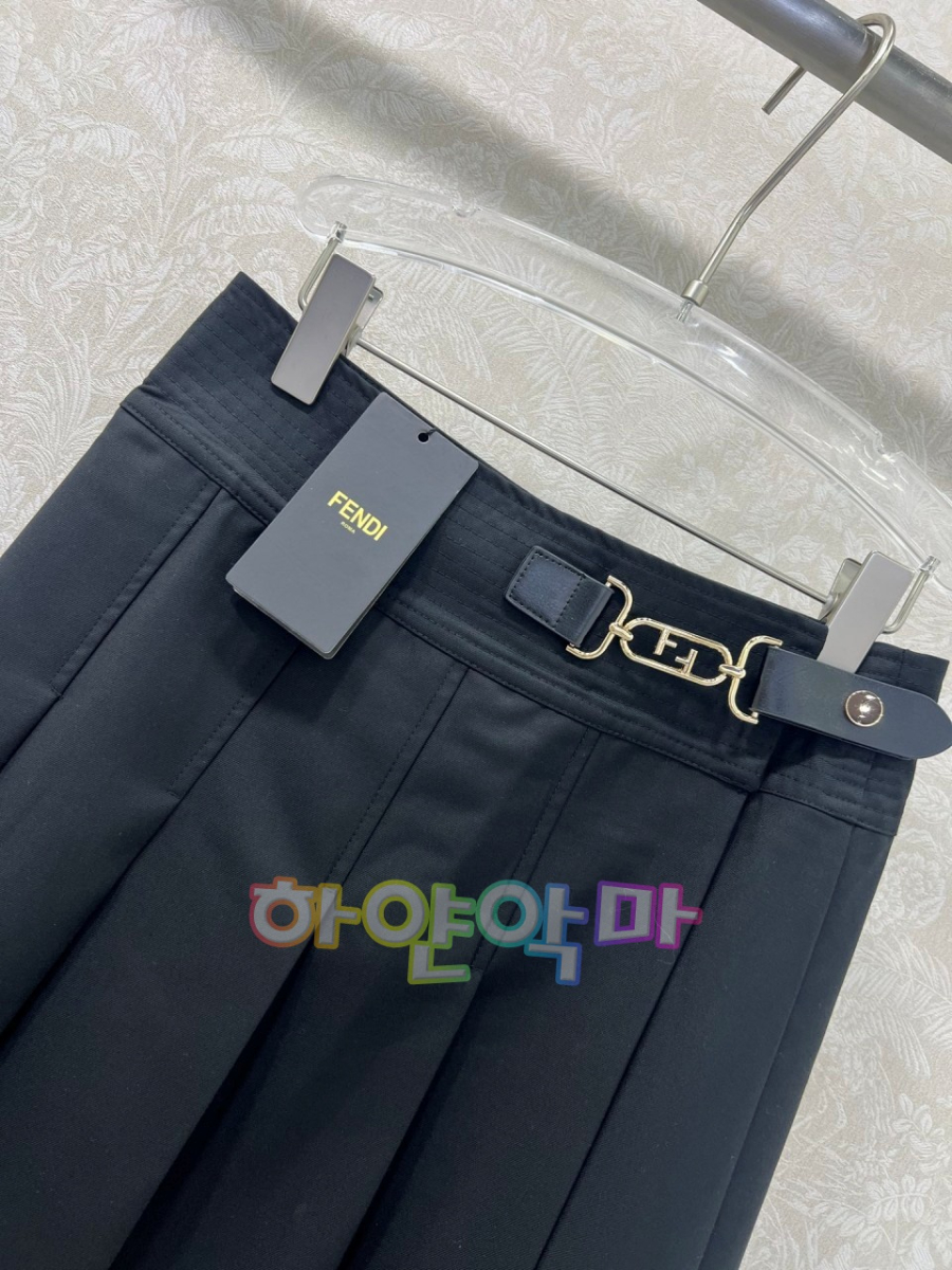 하얀악마 펜디 치마 (9).jpg