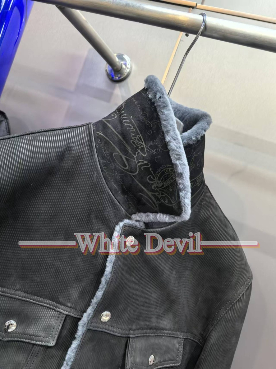 하얀악마 벨루티 무스탕 (6).jpg