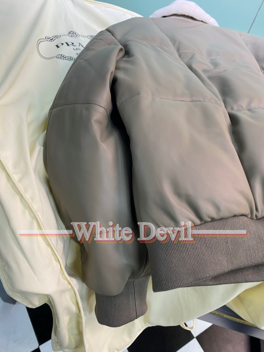 하얀악마 프라다 패딩 (17).jpg