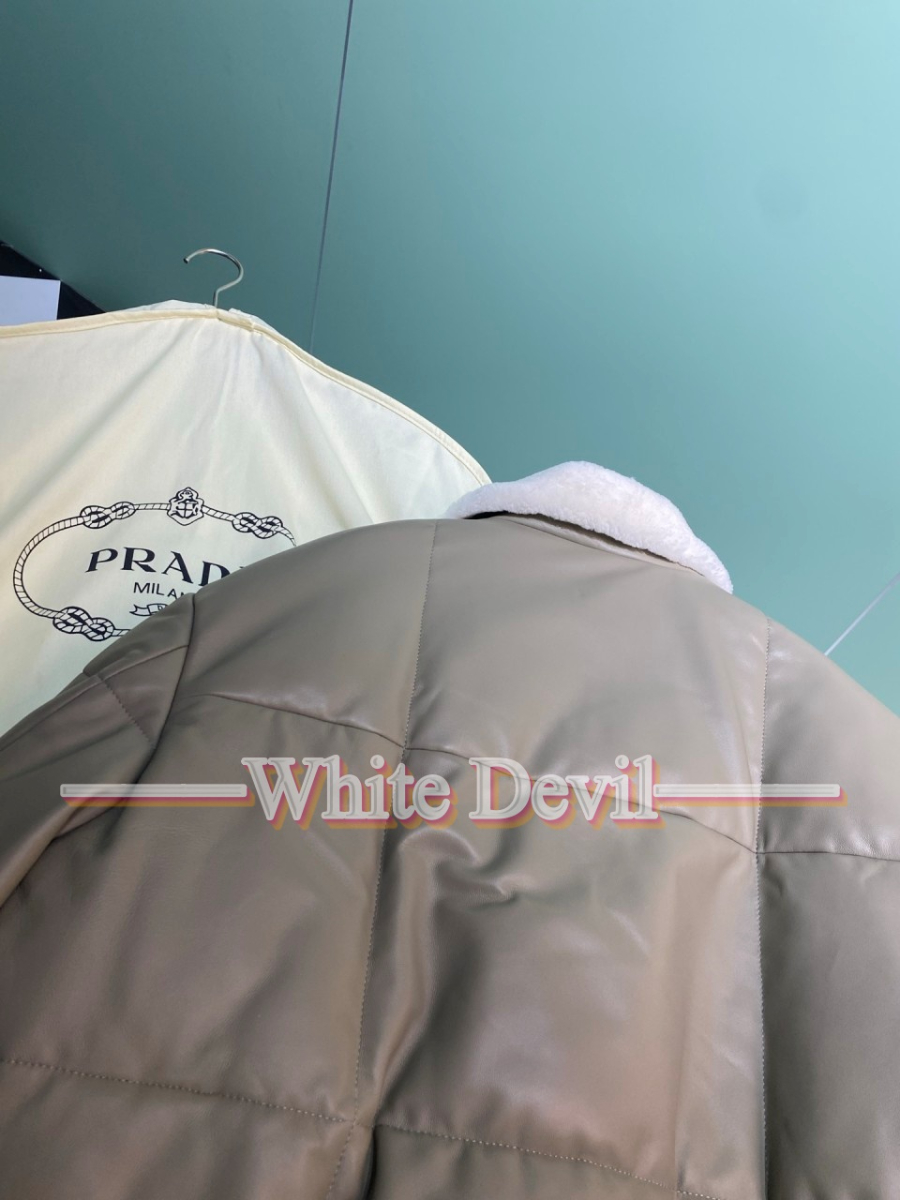 하얀악마 프라다 패딩 (16).jpg
