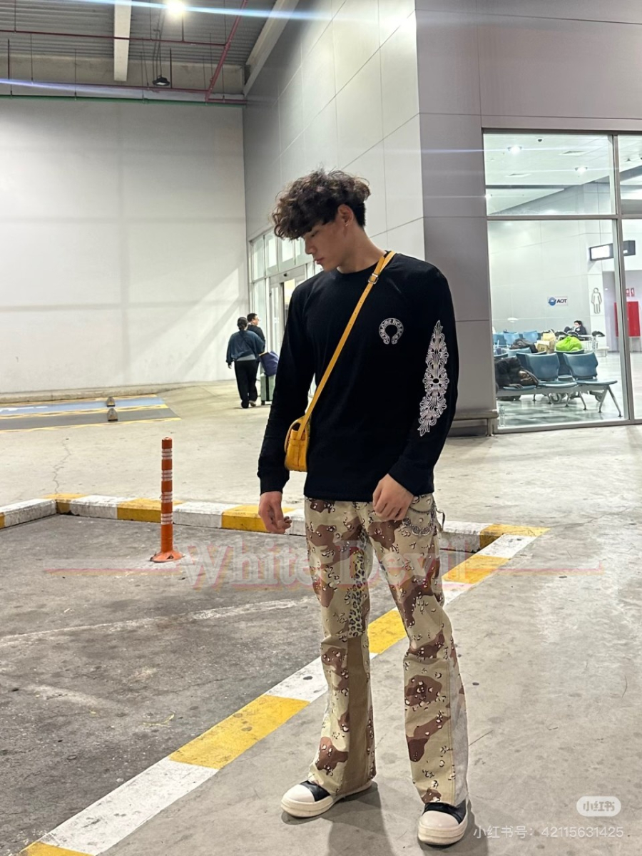 하얀악마 크롬하츠 맨투맨 (1).jpg