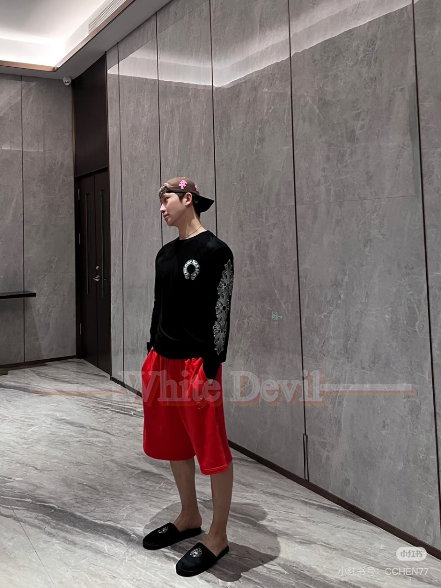 하얀악마 크롬하츠 맨투맨 (2).jpg