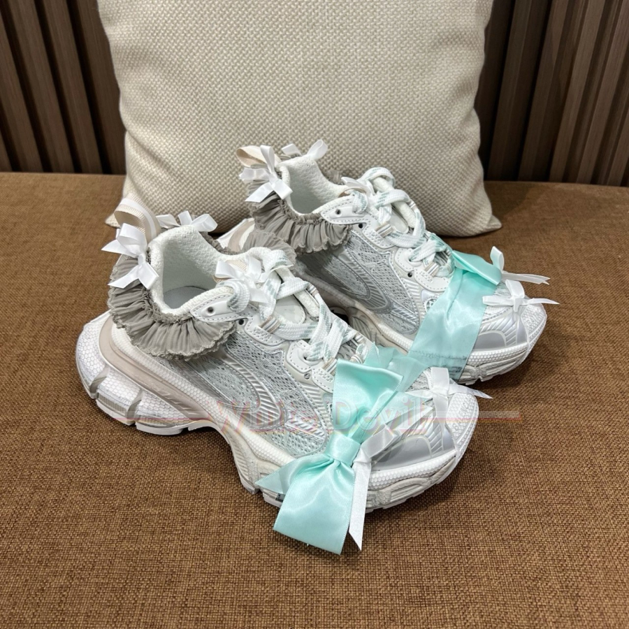 하얀악마 발렌 운동화 (1).jpg