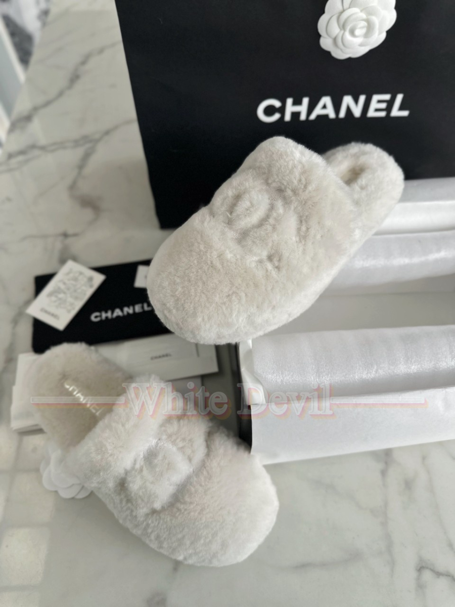 하얀악마 샤넬 슬리퍼 (2).jpg