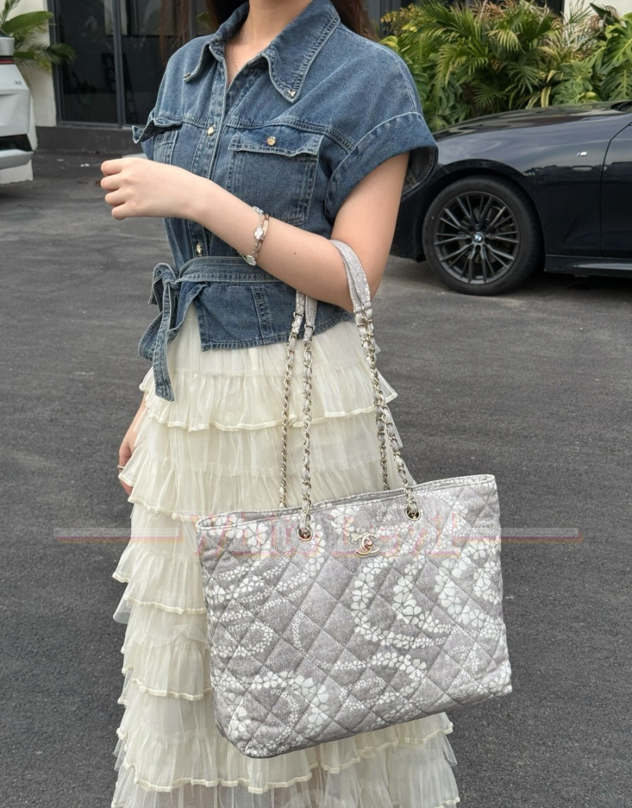 하얀악마 샤넬 쇼퍼백 (2).jpg