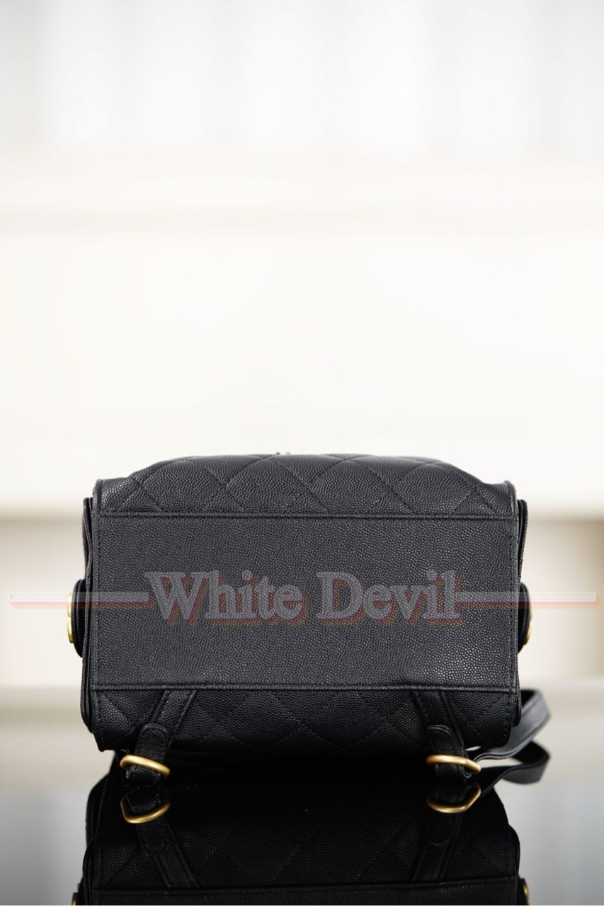 하얀악마 샤넬 백팩 (9).jpg