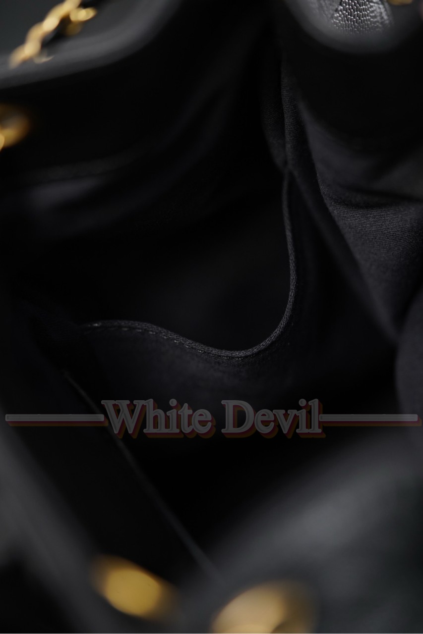 하얀악마 샤넬 백팩 (26).jpg