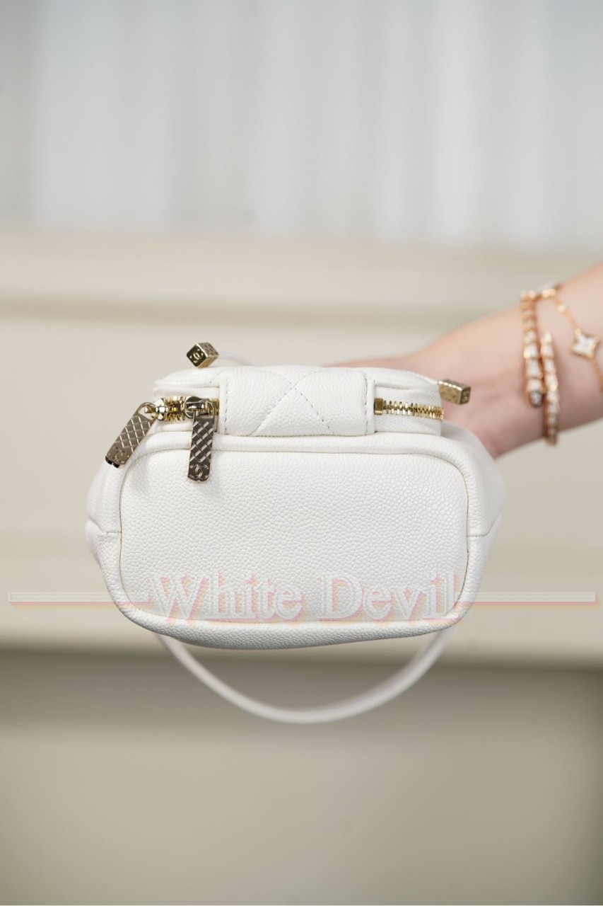 하얀악마 샤넬 버킷백 (9).jpg