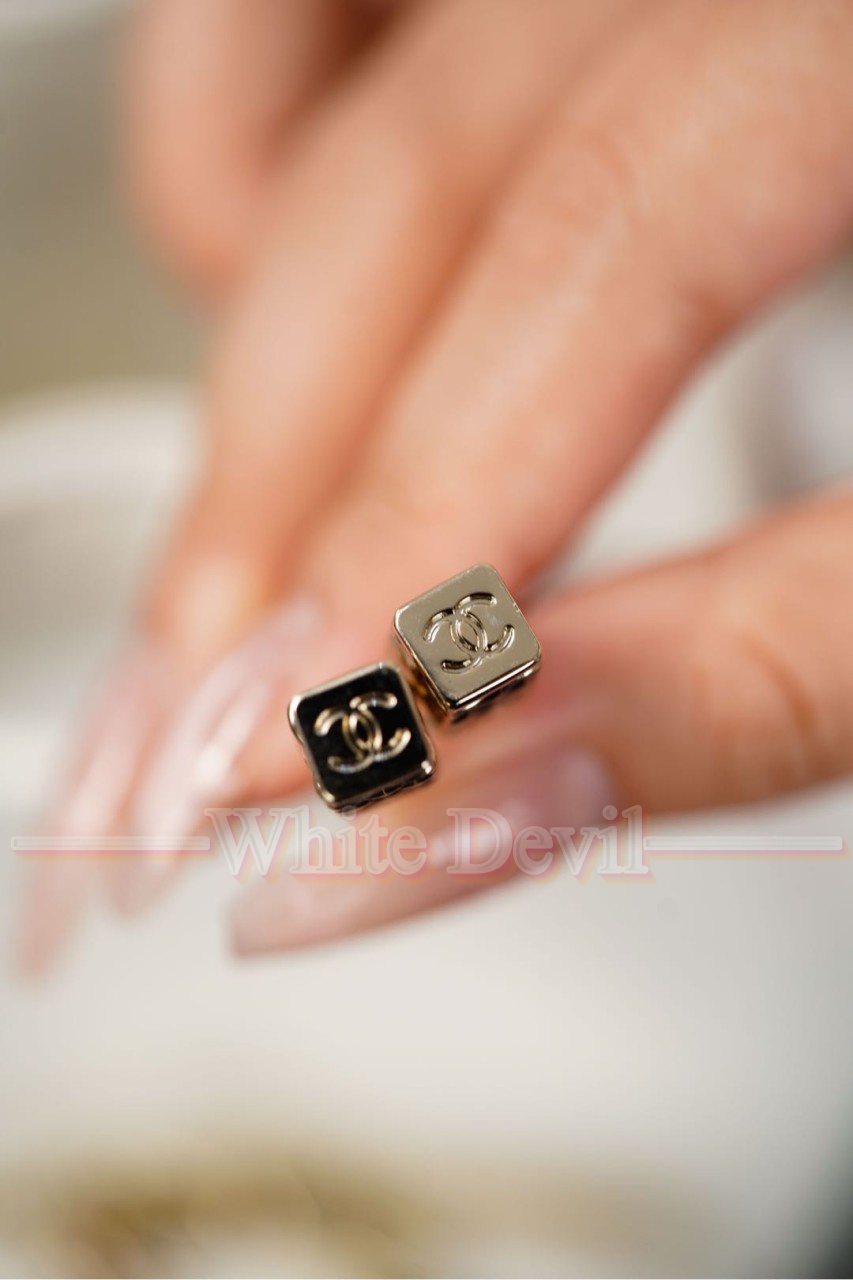 하얀악마 샤넬 버킷백 (11).jpg